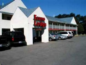 Отель Econo Lodge Bloomington