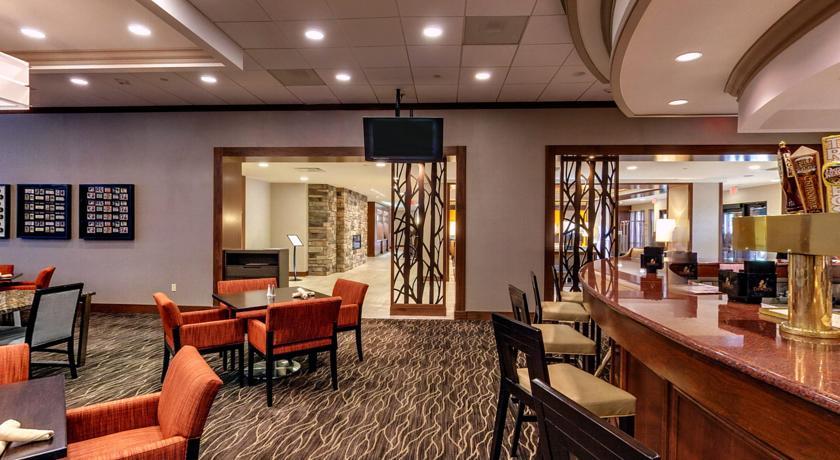 Отель DoubleTree by Hilton Pittsburgh-Greentree