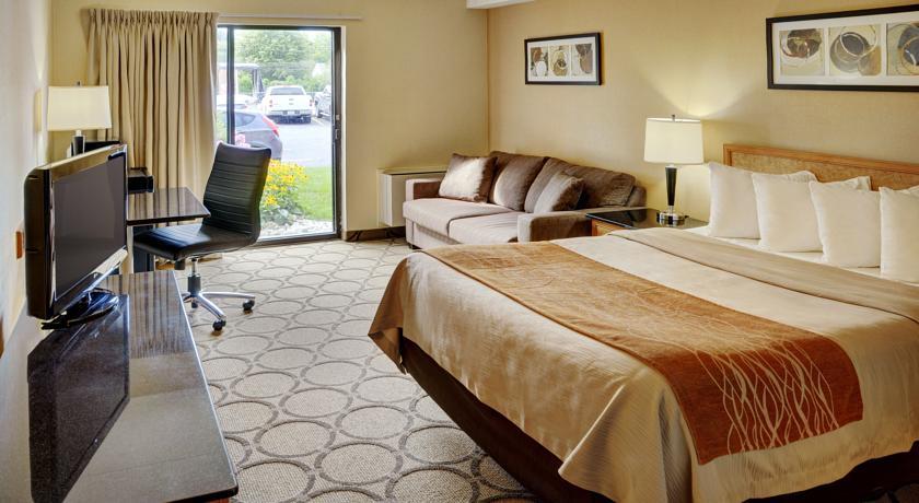 Отель Comfort Inn Cobourg