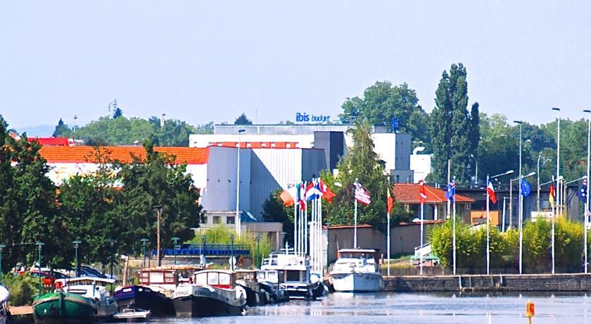 Отель ibis budget Roanne