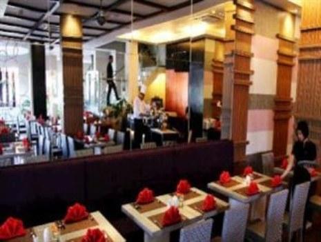 Отель Solaris Hotel Malang