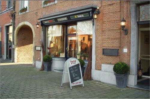 Отель Hotel 'T Land Van Bornem