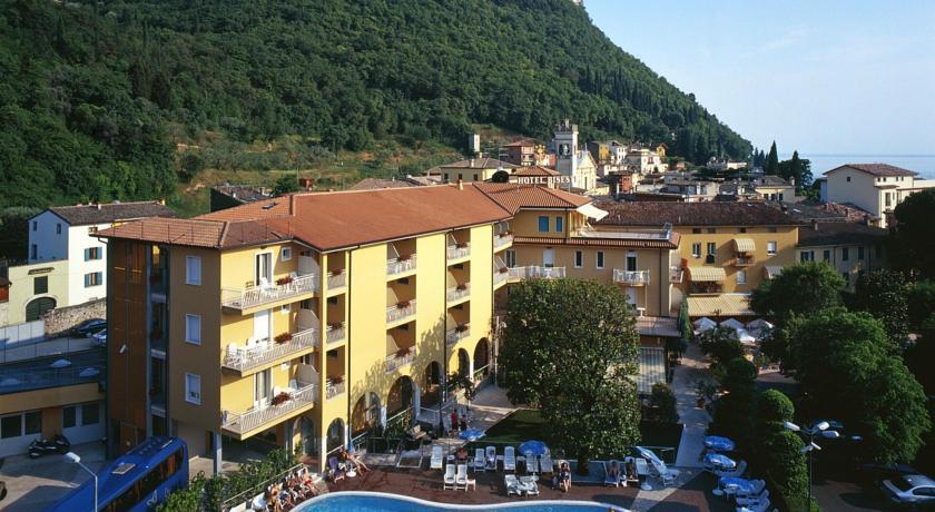 Отель Hotel Bisesti