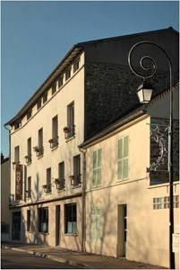 Отель Buc Lounge Hôtel