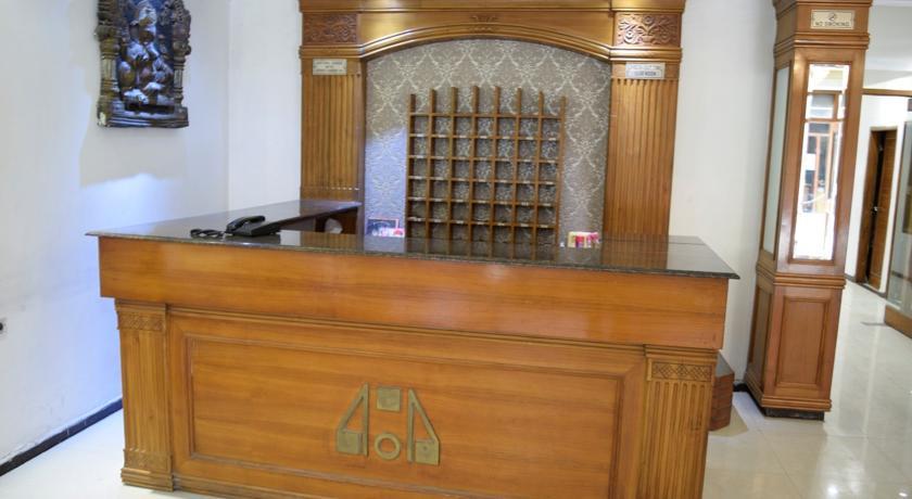 Отель Hotel Queensland