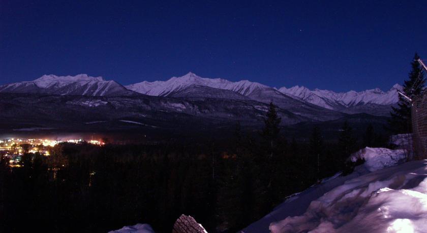 Отель Valemount Hotel