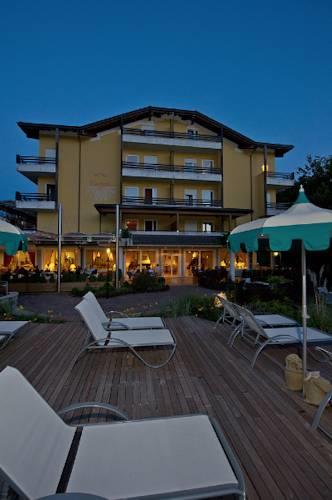 Отель Hotel Aaritz