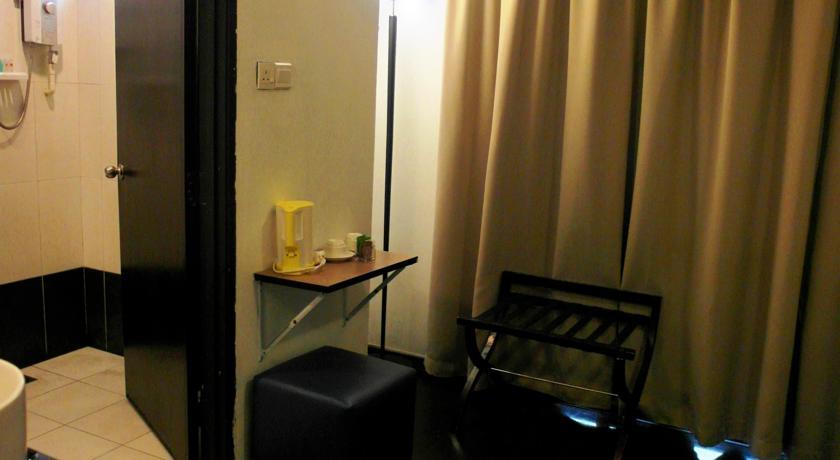 Отель Le Hotel Kota Kinabalu