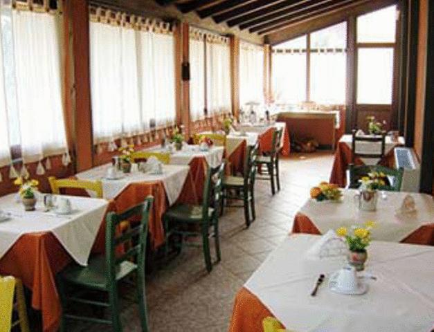 Отель Hotel Alle Pendici