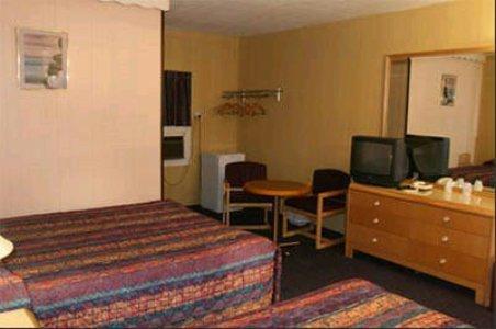 Advance Inn