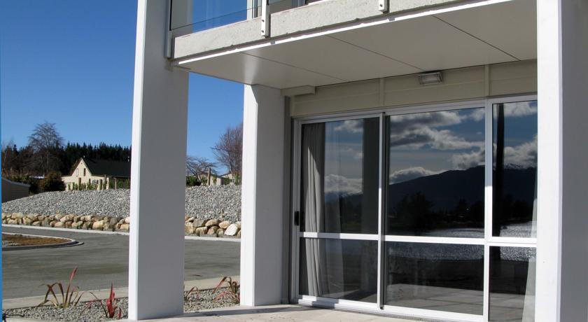 Отель Te Anau Lakeview Kiwi Holiday Park & Motels