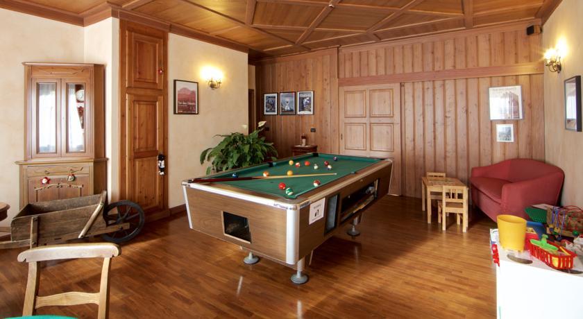 Отель Hotel Croux