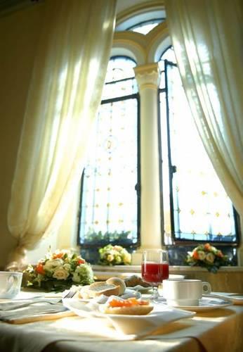 Отель Hotel Villa Sapienza
