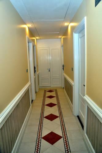 Отель Hotel Bright