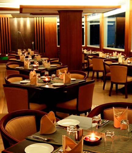 Отель Clouds Valley Leisure Hotel