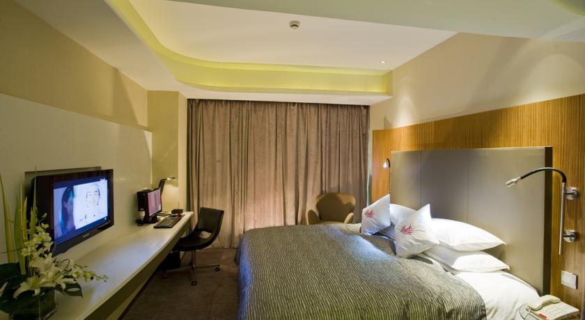 Hangzhou E M Grand Hotel
