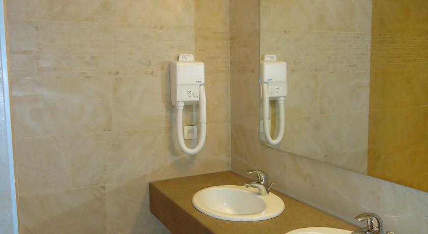 Отель Country Lodge Hotel Moriaanshoofd