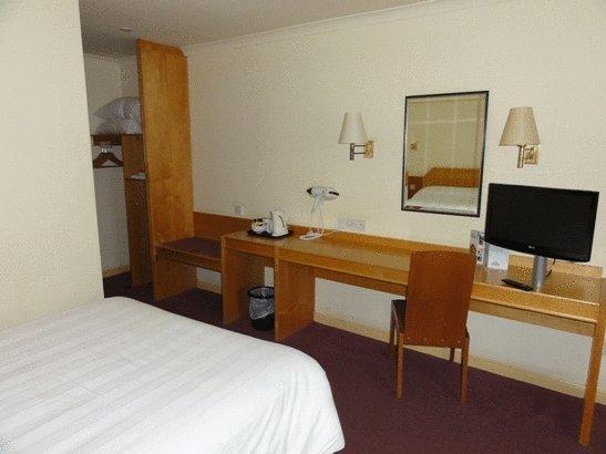 Отель Days Inn Stafford