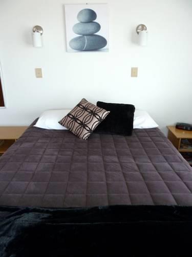 Отель Summit Motor Lodge