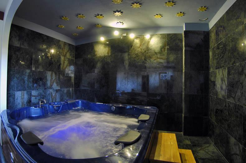 Отель Hotel Pandos