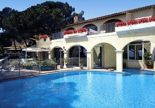 Апартаменты Villa Les Glycines