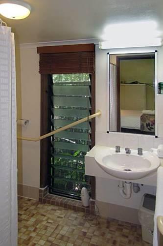 Отель Byron Bay Rainforest Resort