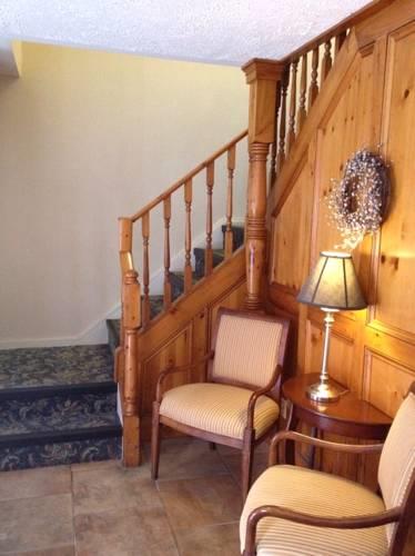 Отель The Queen's Inn