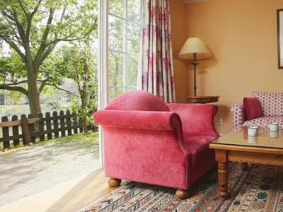 Отель Huis Ten Bosch Forest Villa