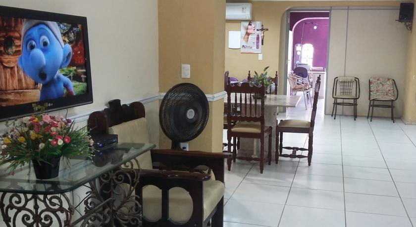 Rolling Stone Hostel