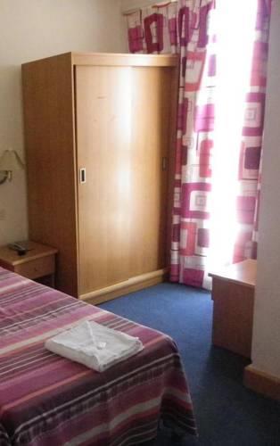 Отель Tropicana Hotel