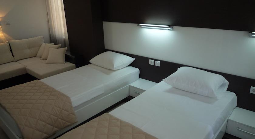 Гостевой дом Apartments Good Night