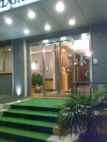 Отель Hotel Garibaldi