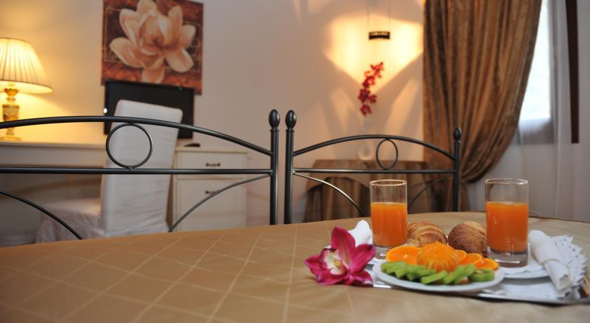 Отель Villa Angela Prestige Park