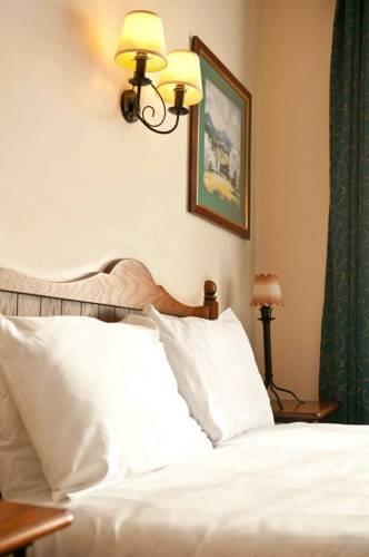 Отель Innkeeper's Lodge Chester, Christleton