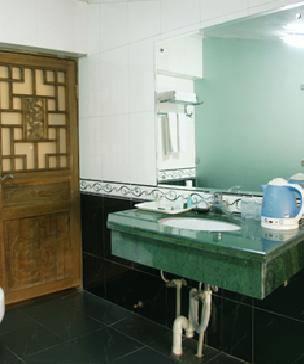 Хостел Xiangzimen Youth Hostel
