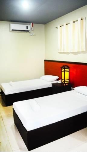 Хостел Ati-Atihan Festival Hostel