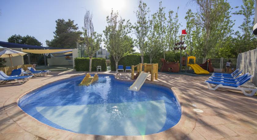 Azuline Hotel Bergantin