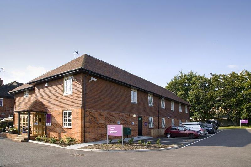 Отель Premier Inn Colchester Central