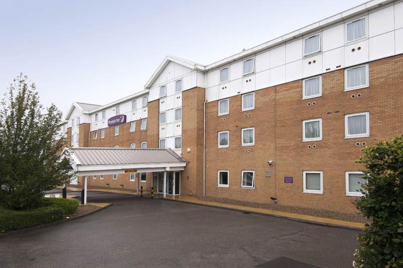 Отель Premier Inn Leeds City West