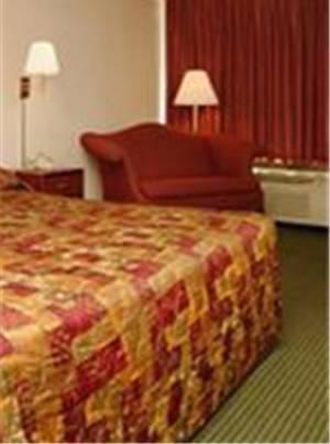 Отель Budget Host Inn and Suites Memphis