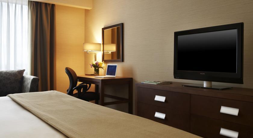 Отель Holiday Inn Express & Suites Vaughan Southwest