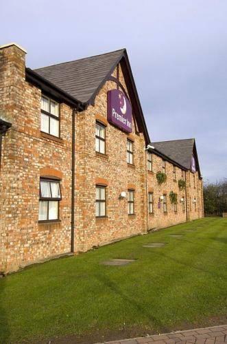 Отель Premier Inn Wigan (M6, J25)