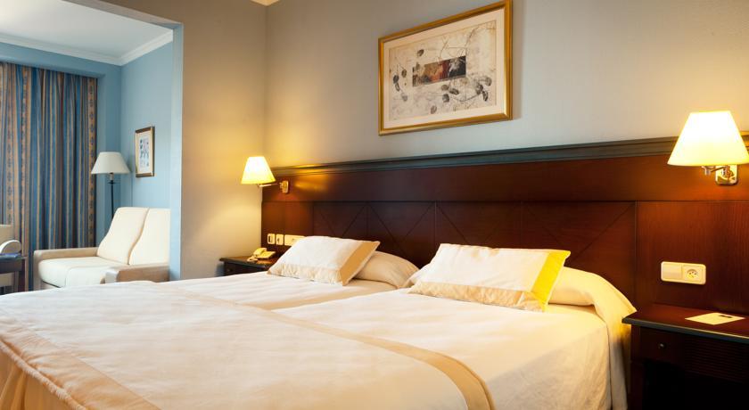 Отель Iberostar Málaga Playa