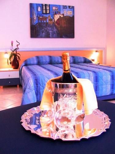 Отель Avantgarde Hotel
