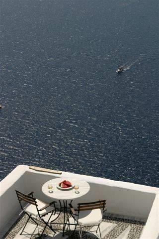 Отель Porto Fira Suites
