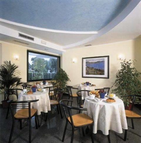 Отель Hotel Riviera