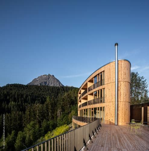Отель Hotel Arnica Scuol