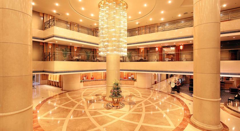 Отель Greenland Hotel Chengdu