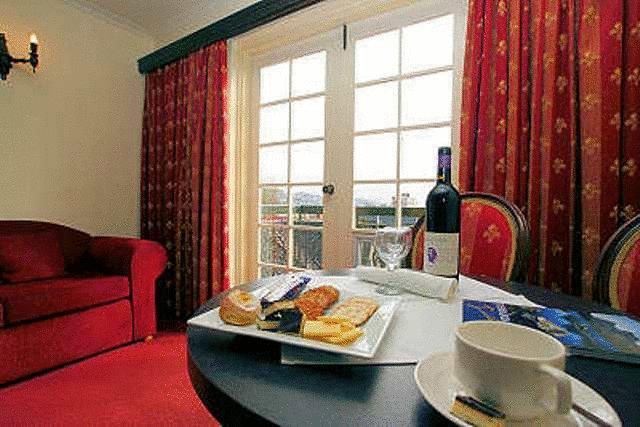 Отель Quality Hotel Colonial Launceston