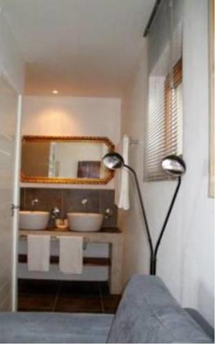 Апартаменты Afri Zola Guesthouse